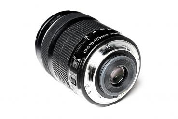 Canon EF-S 18-135mm 3,5-5,6 IS STM  -Gebrauchtartikel-